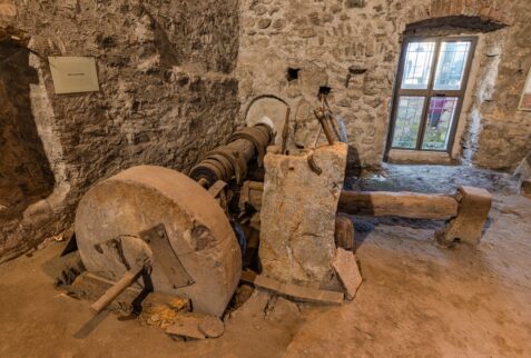 maglio esposto al museo le Fudine di Malegno Altopiano del Sole