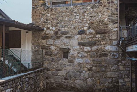 Torre dei Michéi Borno Altopiano del Sole